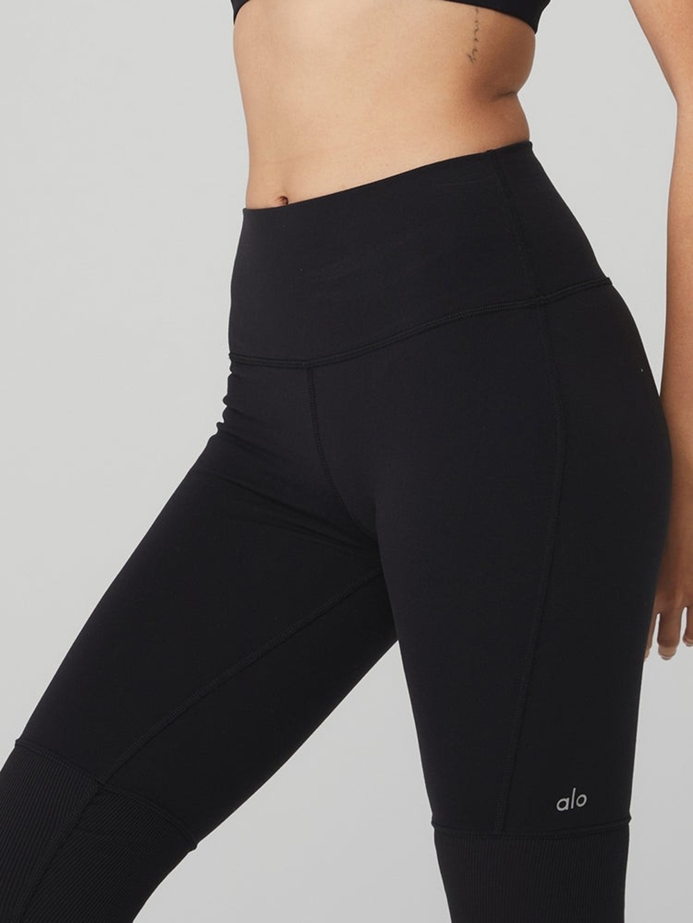 Alo Yoga High-Waisted Goddess Legging - Picture 2 of 7